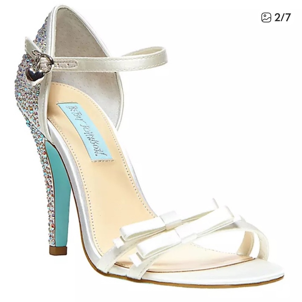 Blue by Betsy Johnson Rhinestone Heels Ivory White 8.5